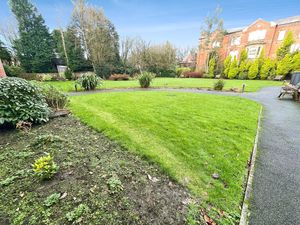 Gardens- click for photo gallery